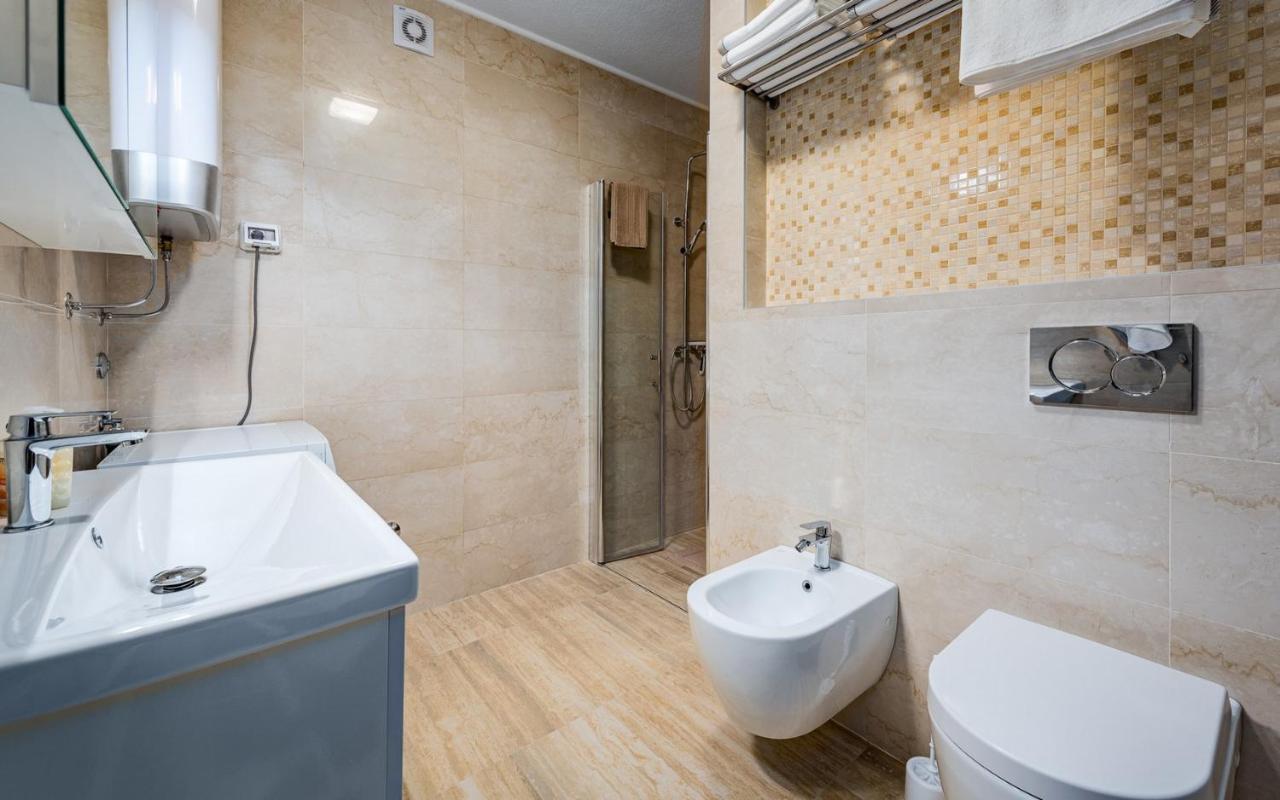 Punta Mary House With Apartment Umag Zewnętrze zdjęcie